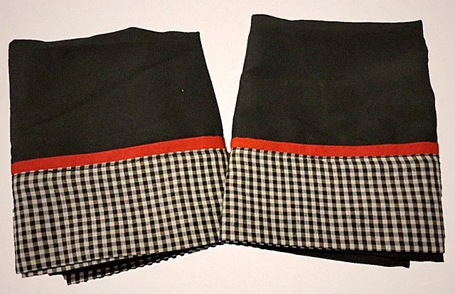 Set of 2 Black pillowcases w/black & white cuff 18 x 31 standard/queen